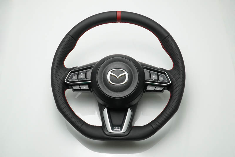 Roda Kemudi Olahraga Mazda 2