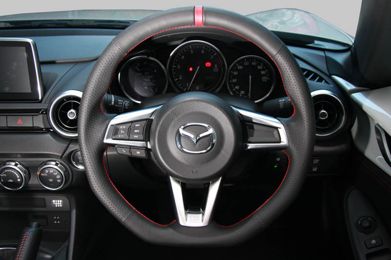 Sports Steering Wheel   AutoExe マツダ車チューニング＆カスタマイズ