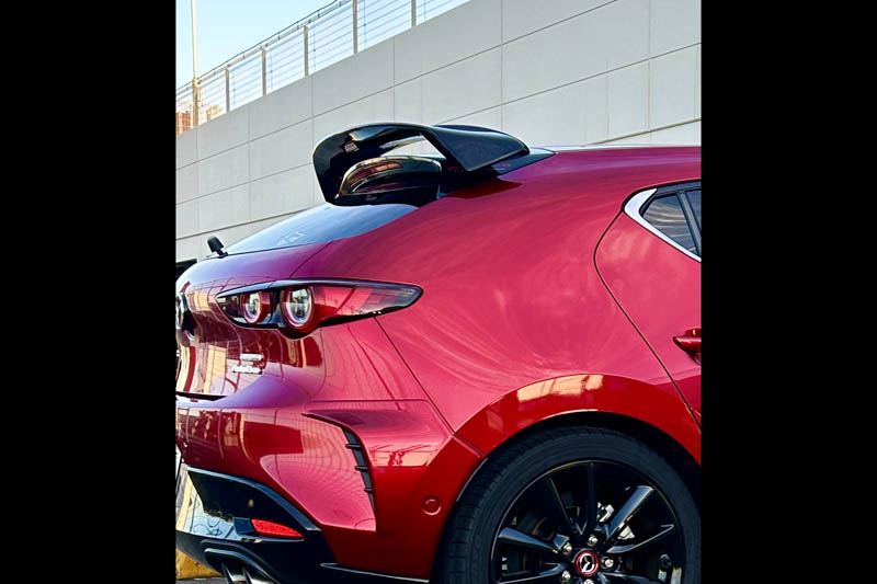 The red stuff is shiny.  AutoExe Mazda car tuning & customization