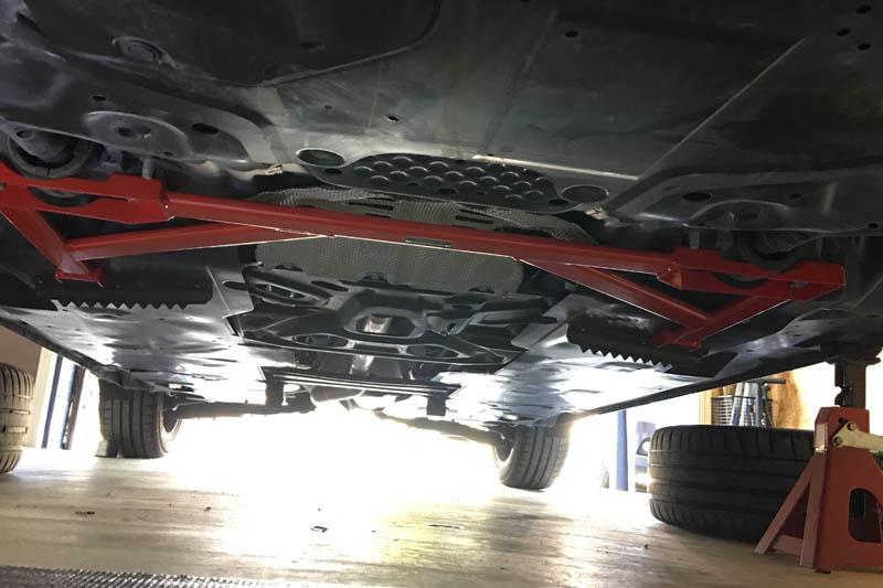 スズキ】 ウルトラレーシング ミドルメンバーブレース スイフトスポーツ ZC32S ML4-3372 ULTRA RACING ボディ補強  kts-parts-shop - 通販 - PayPayモール メーカー - shineray.com.br